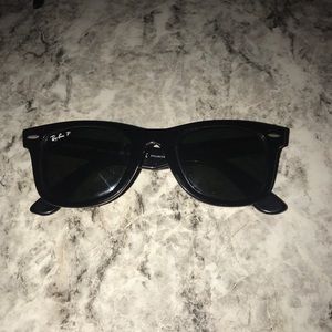 Ray Ban Wayfarer Polarized Sunglasses